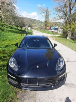 Porsche Panamera - 9