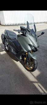 Yamaha T-Max 560 Tech max - 9