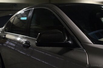 BMW 750i - 9
