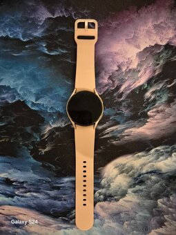 Samsung Galaxy watch 4 rose gold - 9