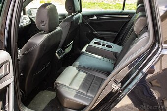 VW Golf R Variant 221kW DSG Panorama, Koža, ACC - 9