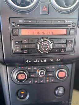Nissan Qashqai 1.6i | Servisná kniha | Overené km - 9
