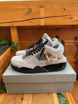 Jordan 4 CUSTOM - 9
