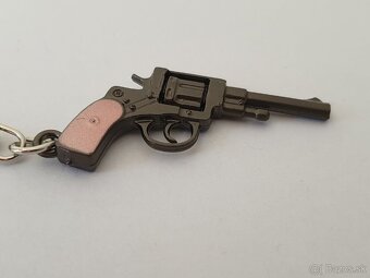 Kľúčenky v tvare pištole a revolvera - 9