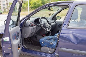 Renault Clio Thalia 1,4 55kw, rok 2001, 101 000 km - 9