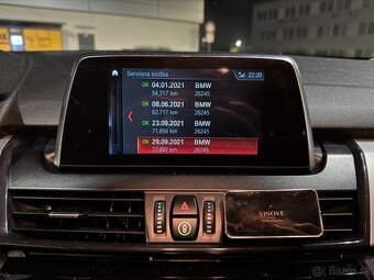 BMW 218i Gran Tourer A/T - 9