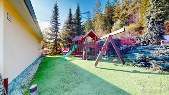 PREDAJ : rodinný dom na slnečnom veľkom pozemku v obci Hrone - 9