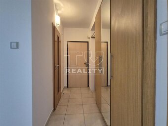 2 izbový byt s balkónom, kompletná rekonštrukcia - na... - 9