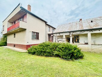 Priestranný rodinný dom v obci Čierne Pole - 9