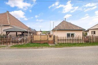 Predaj priestranného pozemku v Hruboňove – ideálne miesto pr - 9