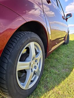 Toyota Corolla Verso - 9