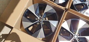 Honda suzuki dacia renault nissan arkana 5x114,3 r18 - 9