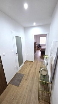 2 IZBOVÝ BYT, KOMPLET REKONŠTRUKCIA, ŽILINA-VLČINCE,... - 9