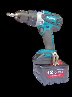 Adaptér MILWAUKEE / MAKITA 18V - 9