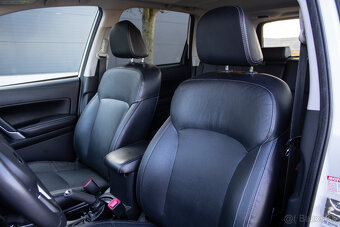 Subaru Forester 2.0 XT CVT Sport automat - 9