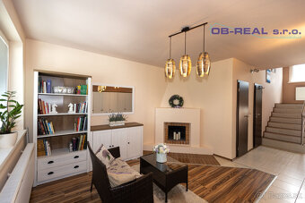 Predaj rekonštr. 5izb RD 240m2, parková úprava, pozemok 198m - 9