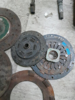 Spojka a lamela na multicar - 9