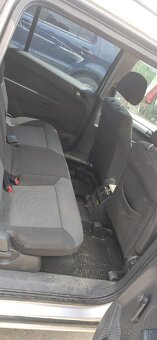 Rozpredám Opel Zafira 1.9cdti 88kw 2007 - 9