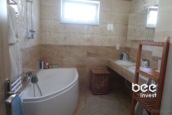 NOVOSTAVBA - Nízkoenergetický  5 izbový zariadený bungalov + - 9