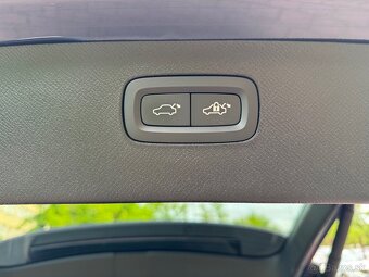 Volvo XC90 2,0 D5 AWD INSCRIPTION I.majitel najeto 113.tis - 9