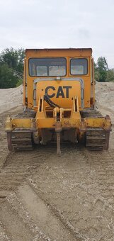Buldozer caterpillar D4 - 9