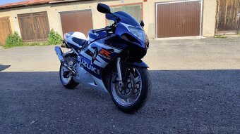 SUZUKI GSX-R 600 K3 r.v.2003 - 9