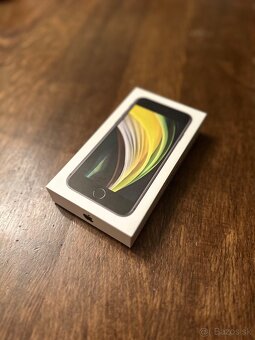 IPhone SE (SE3, 2022) 64GB - 9