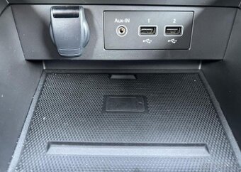 Renault Clio RS LINE 1.6i E-TECH HYBRID DPH hybridní - 9