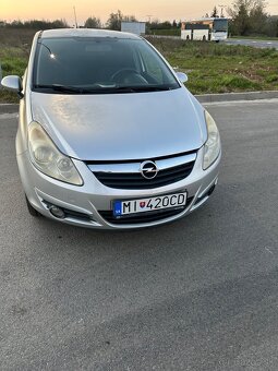 Corsa ENJOY 1,4 benzín - 9