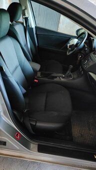 MAZDA 3 1,6 MZR Havarovaná - 9