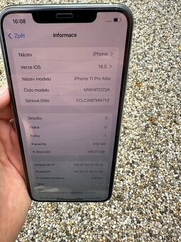 iPhone 11 pro max 512GB - baterie 100% - 9
