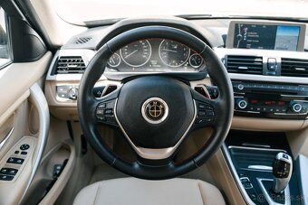 BMW Rad 3 328i AT8 - 9