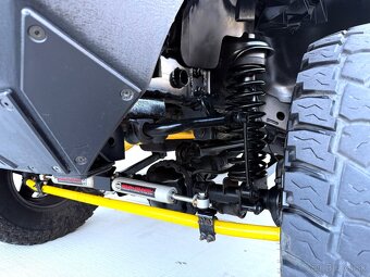 JEEP WRANGLER JK 3.8 YELLOW 2 DOOR - 9