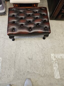 CHESTERFIELD ŠTÝL,KOŽENÁ SEDAČKA DVOJFAREBNÁ 2+1+1+TABURET - 9