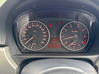 BMW 320i touring 2006 - 9