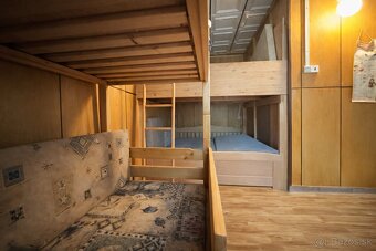 Chatka v Zlatníckej doline na predaj - 9