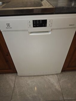 Kuchynská linka so spotrebičmi - 9