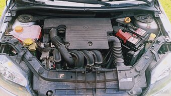 Mazda 2 - 9