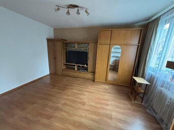 Predam 1 izbovy byt v Prievidzi rezervovany - 9