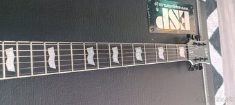 Predám elektrickú gitaru ESP LTD VIPER 400 Baritone Black - 9