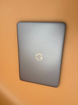 Notebook HP EliteBook 840 G3 i5-6200U / 6GB RAM / SSD + HDD - 9