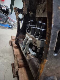 Hyundai HX145LCR OilQuick + drapak - 9