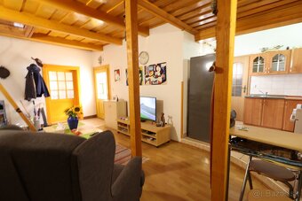 Ponúkam na predaj rodinný dom - Bátovce - 9