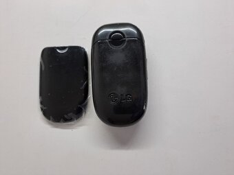 LG KG 225 Veľmi Zachovalé Maličké Véčko 8cm a len 69g - 9