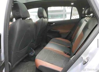 VW ID.4 PRO Perfomance 150kW 77kWh 2022 MATRIX/ŤAŽNÉ/360° - 9