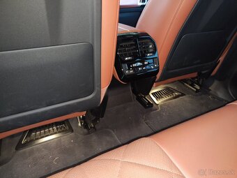 IX xDrive 50, fuul výbava - 9