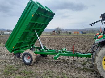 Vlečka trojstranny sklapac 5 tonova - 9