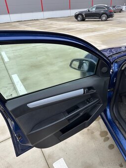 Opel Astra H - 9