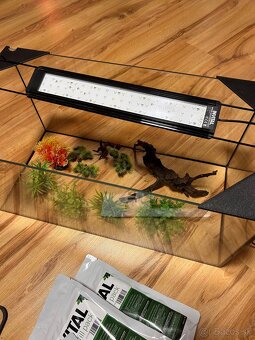 🐠Predám akvárium 60×30×30 cm (54 L) spolu s príslušenstvom - 9