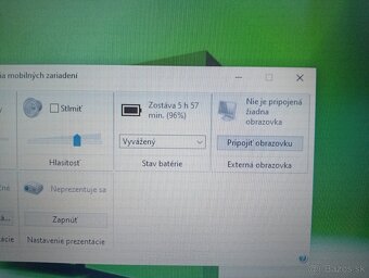 Lenovo thinkpad a475 , 4-jadrový procesor AMD ,8gb ram ,HDMI - 9